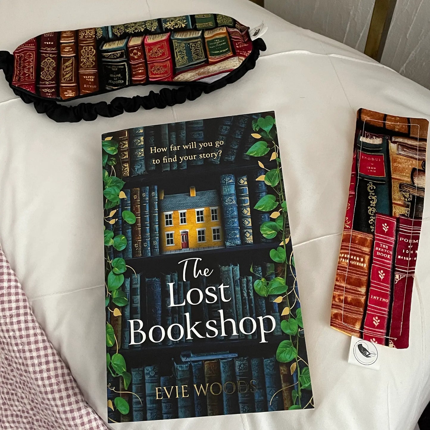 Lost in Books Gift Set Literary Gift Boxes for BookLovers Paperback Down